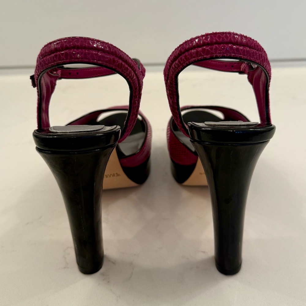 WHBM Laci Pink and Black Heels, size 7 - Picture 9 of 14